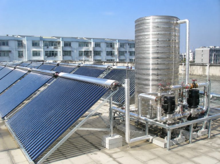 安阳商用大容量真空管太阳能热水系统